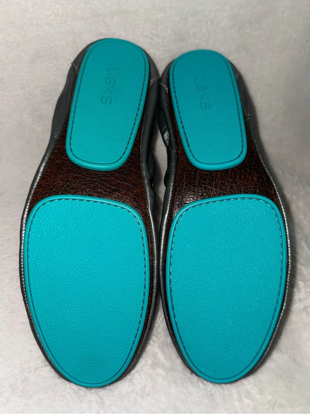 Classic Pewter Leather Women's Ballet Flats